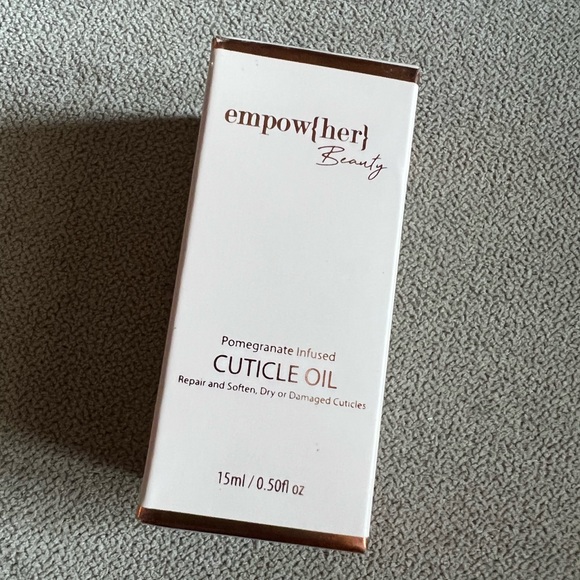 Pomegranate Cuticle Oil - Picture 1 of 3